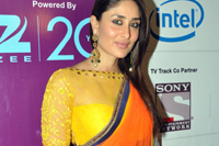 Kareena Kapoor Hot Saree Photos